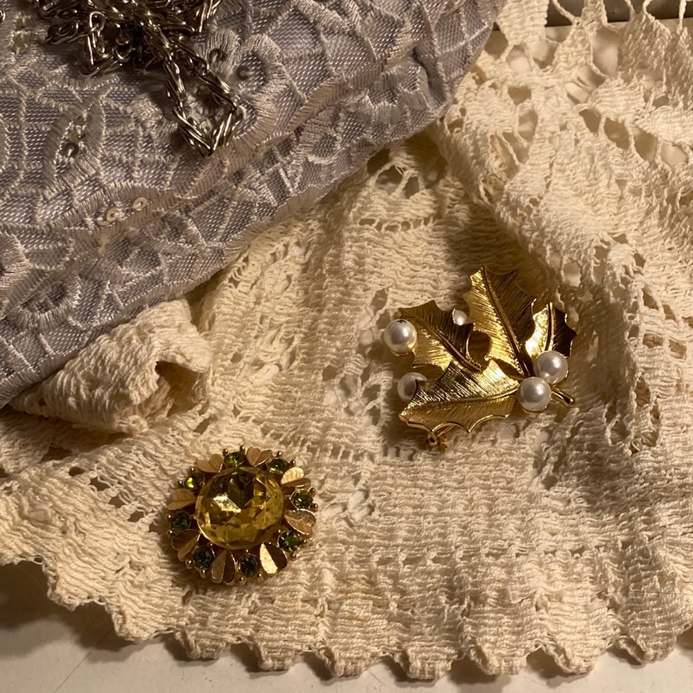 Two Pin Set